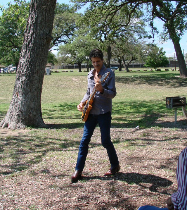 2013-04-28_SanGabrielPark04 (250K)