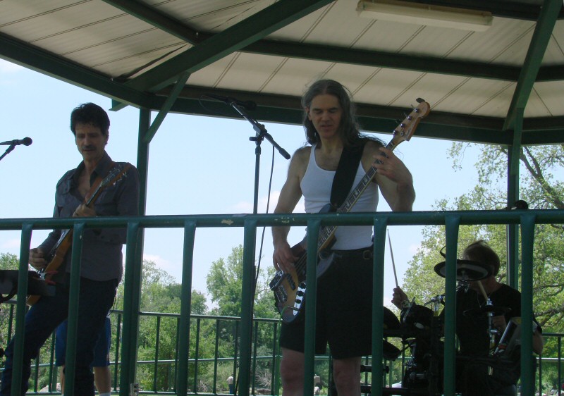 2013-04-28_SanGabrielPark23Tomzap (128K)