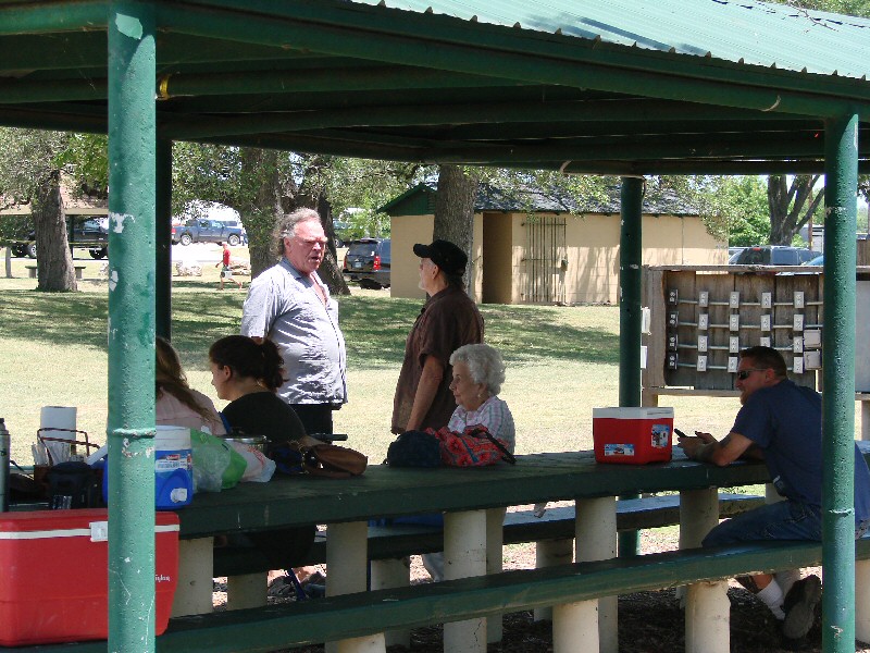 2013-06-08_SanGabrielPark-picnic2 (184K)