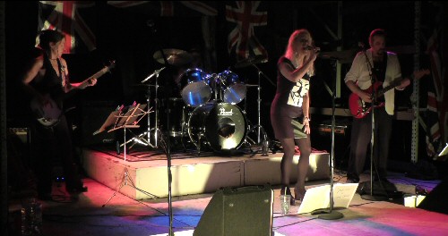 BrookMeggsBand1x (46K)